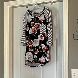 Floral and Striped 3/4 Sleeve Top